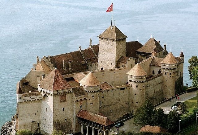 Realistic Medieval Castle [Карта]